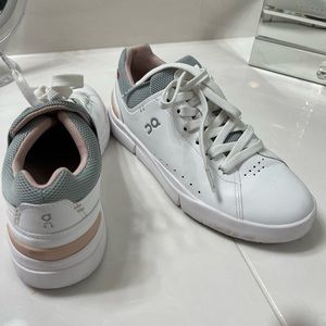 OnCloud Roger sneaker